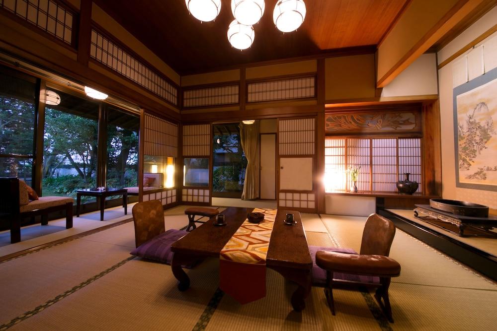 Ryokan Wataya Karatsu Exteriör bild